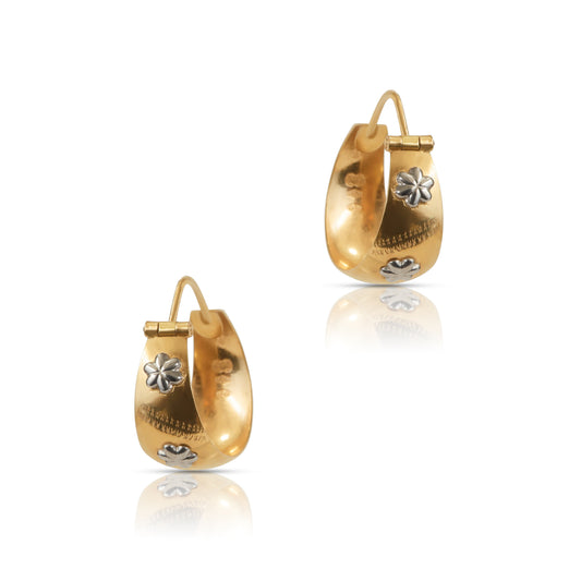 Vintage UnoAErre 18k Gold Italian Floral Hoop Earrings